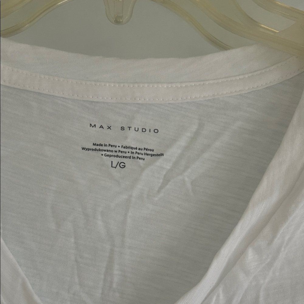 Max Studio White Short Sleeve Tee - Picture 2 of 3
